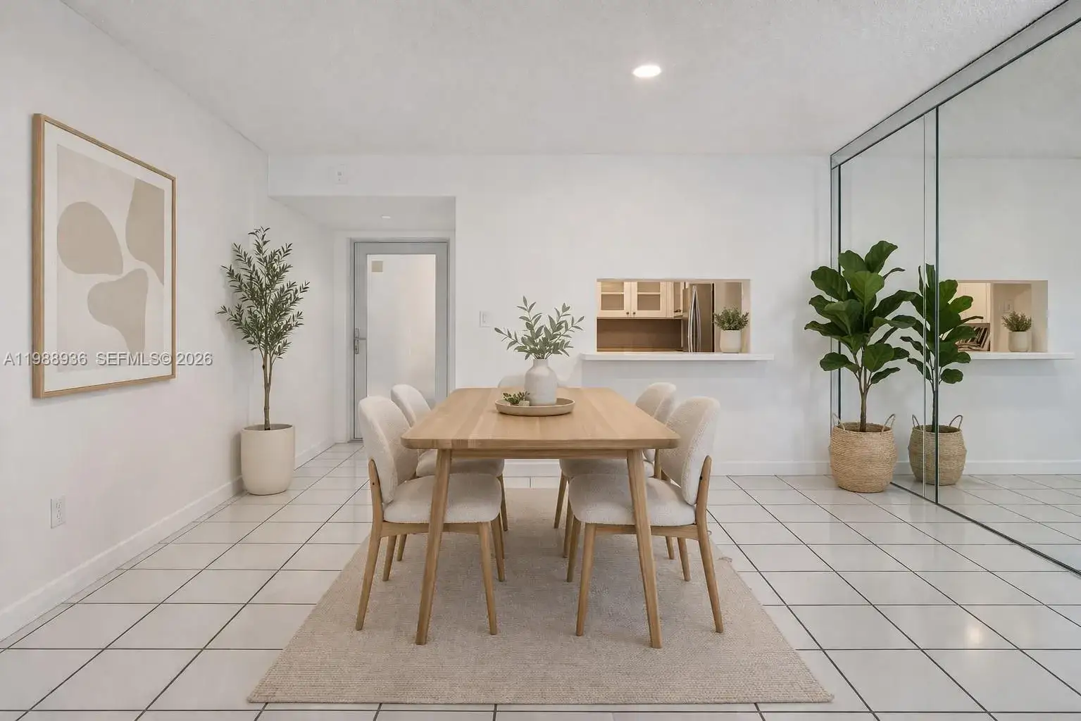 2 bedroom 2 bath Residential Lease for rent at 1428 Euclid Ave # 404, Miami Beach FL 33139