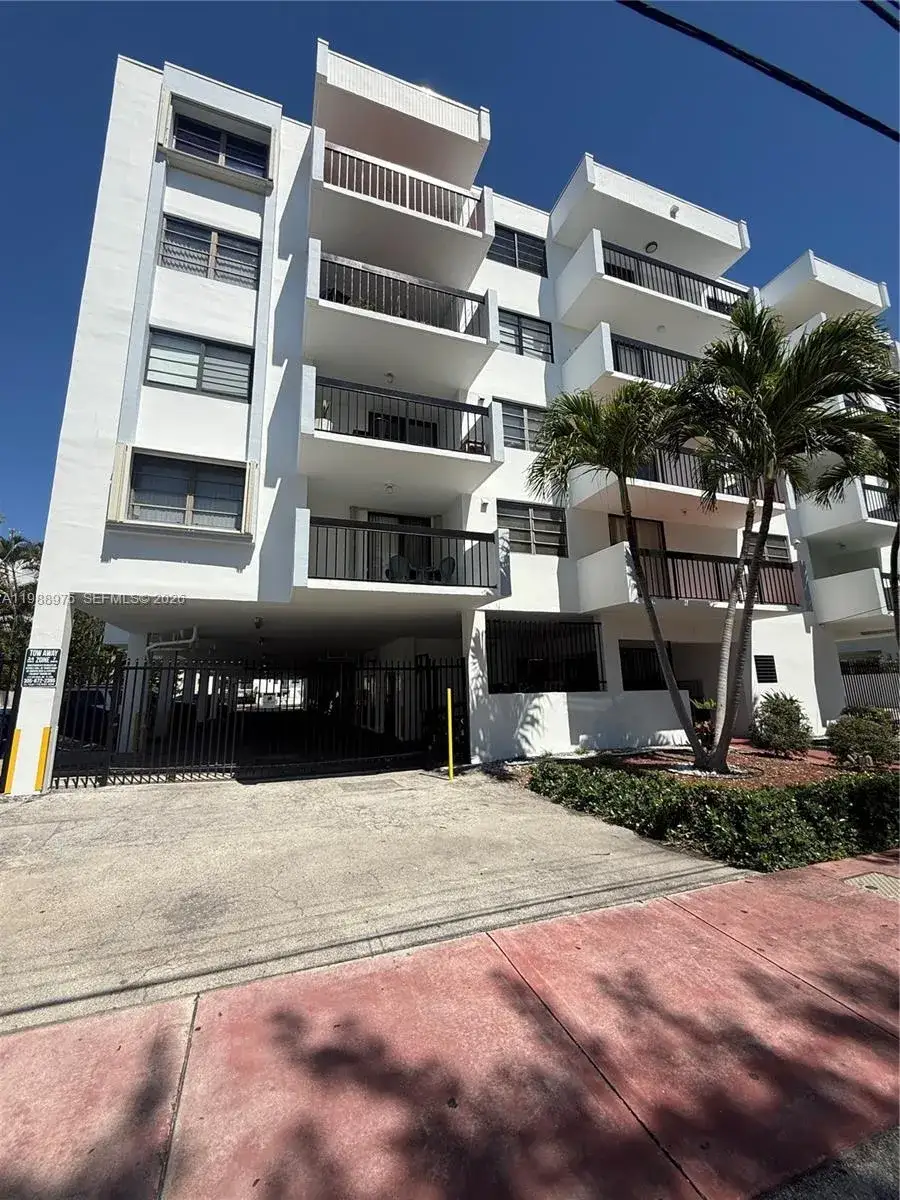 1 bedroom 1 bath Residential for sale at 6937 Bay Dr, Miami Beach FL 33141