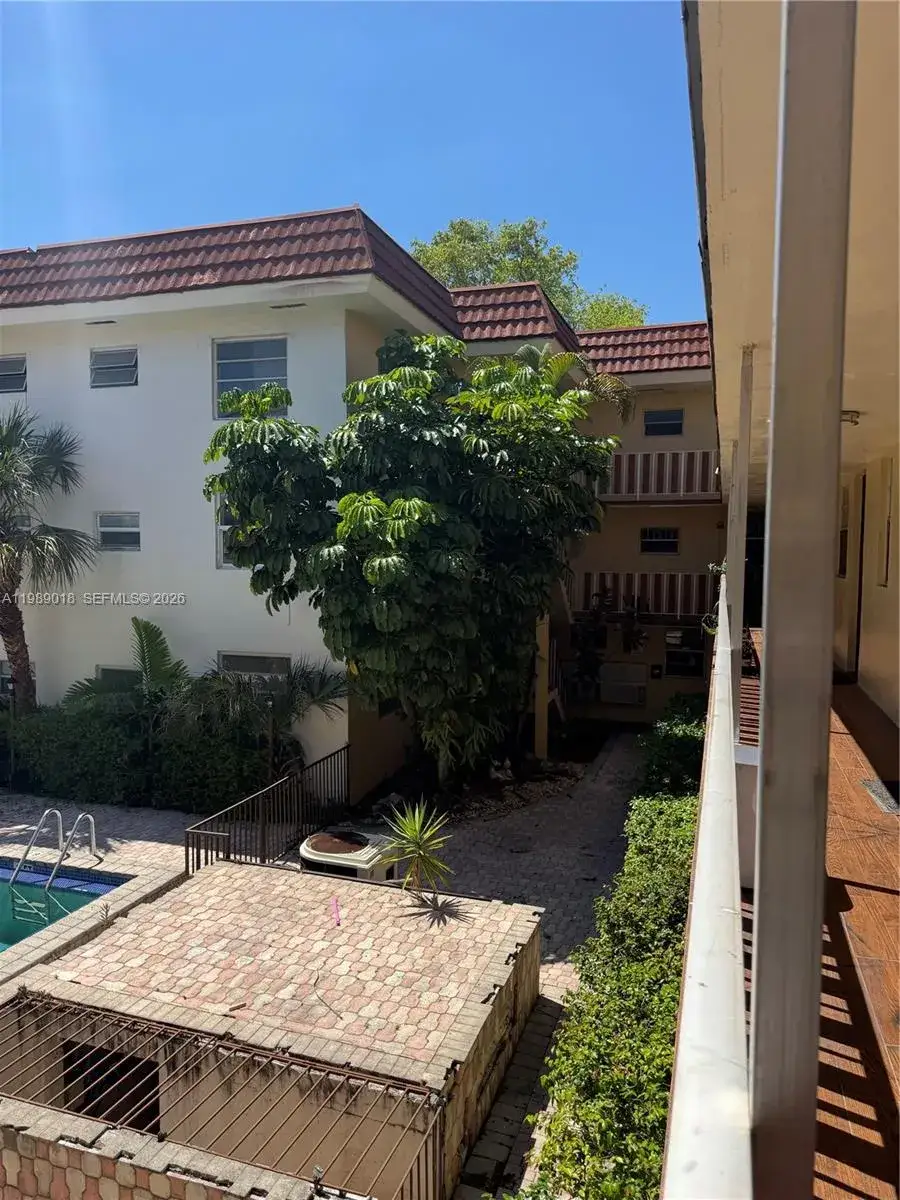 1 bedroom 1 bath Residential for sale at 13655 NE 10th Ave # 208, North Miami FL 33161