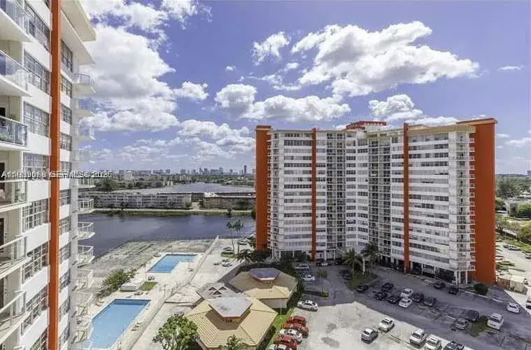 1 bedroom 2 bath Residential Lease for rent at 1351 NE Miami Gardens Dr # 1723E, Miami FL 33179