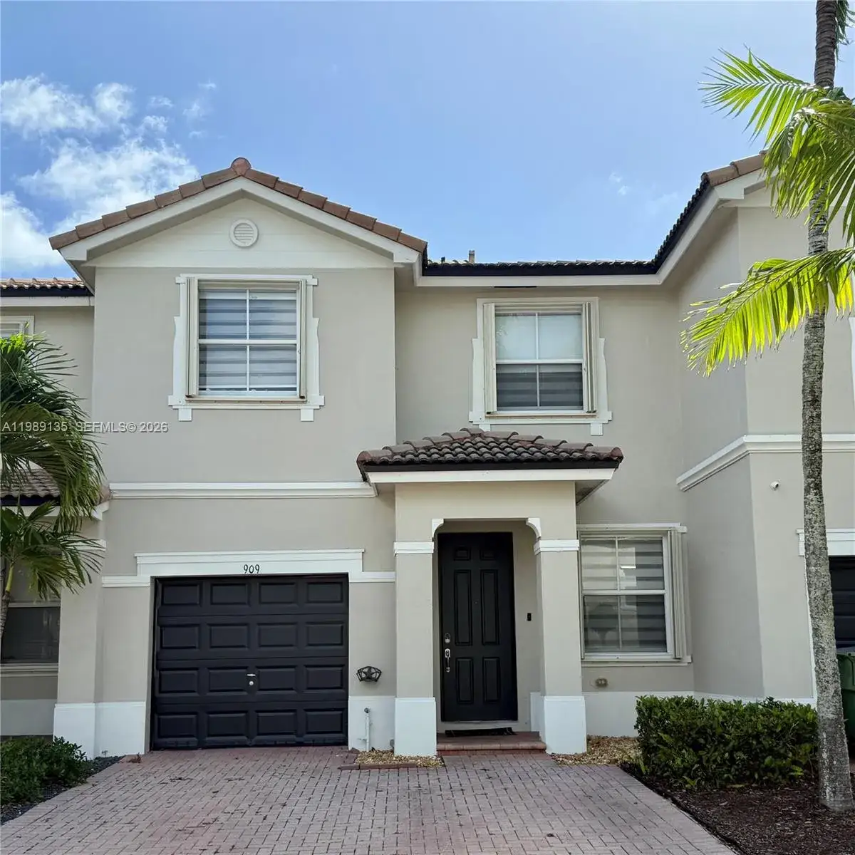 4 bedroom 2 bath Residential for sale at 909 NE 42nd Ave, Homestead FL 33033