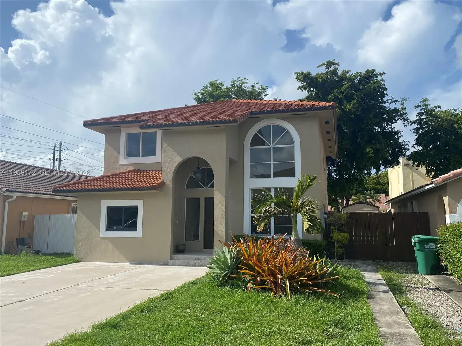 4 bedroom 3 bath Residential for sale at 7632 NW 166th Ter, Hialeah FL 33015