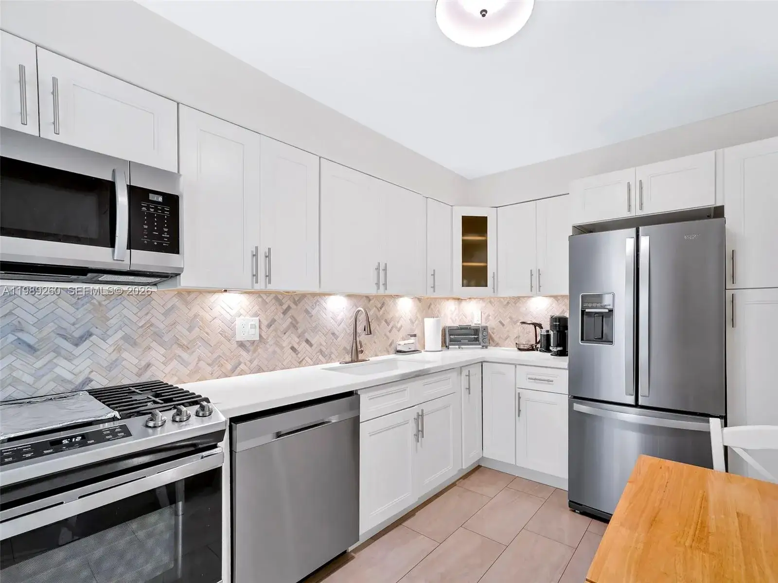2 bedroom 2 bath Residential Lease for rent at 3140 S Ocean Dr # 612, Hallandale Beach FL 33009
