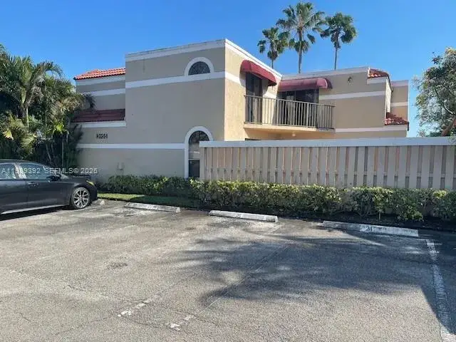 3 bedroom 3 bath Residential for sale at 3955 Village Dr # D, Delray Beach FL 33445