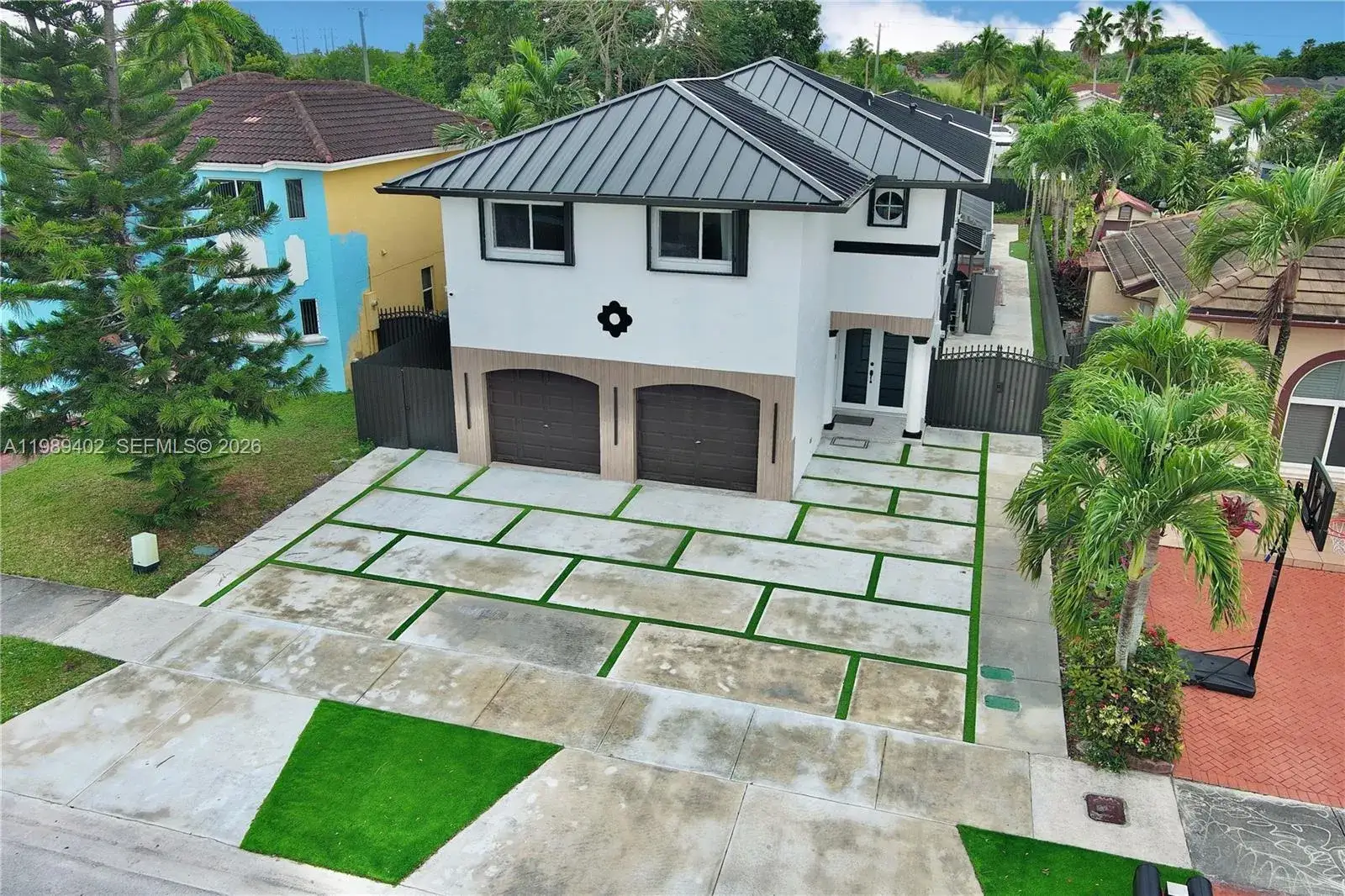 4 bedroom 2 bath Residential for sale at 14052 SW 167th Ter, Miami FL 33177
