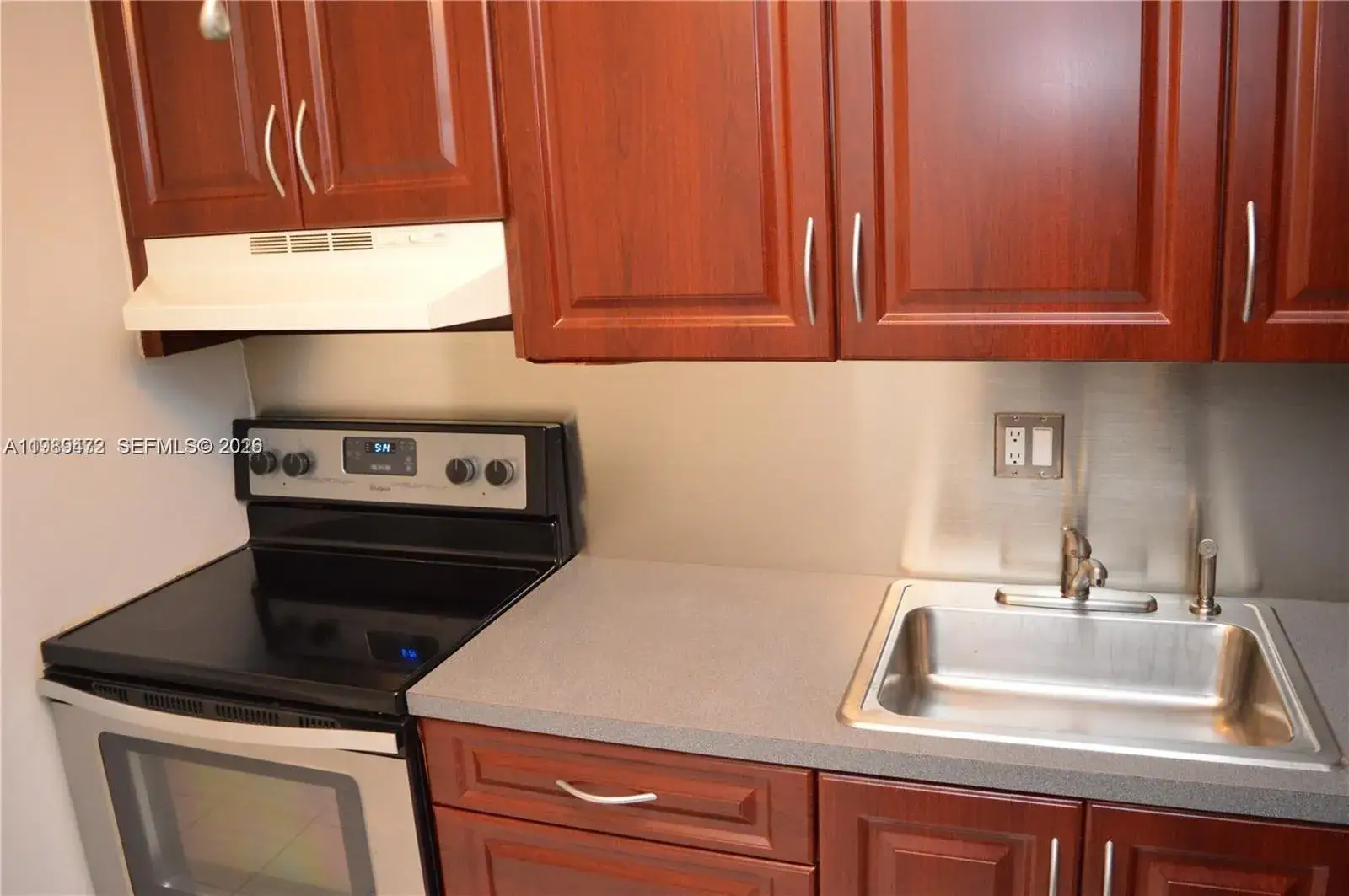 1 bedroom 1 bath Residential Lease for rent at 9 NE 19th Ct # 204C, Wilton Manors FL 33305