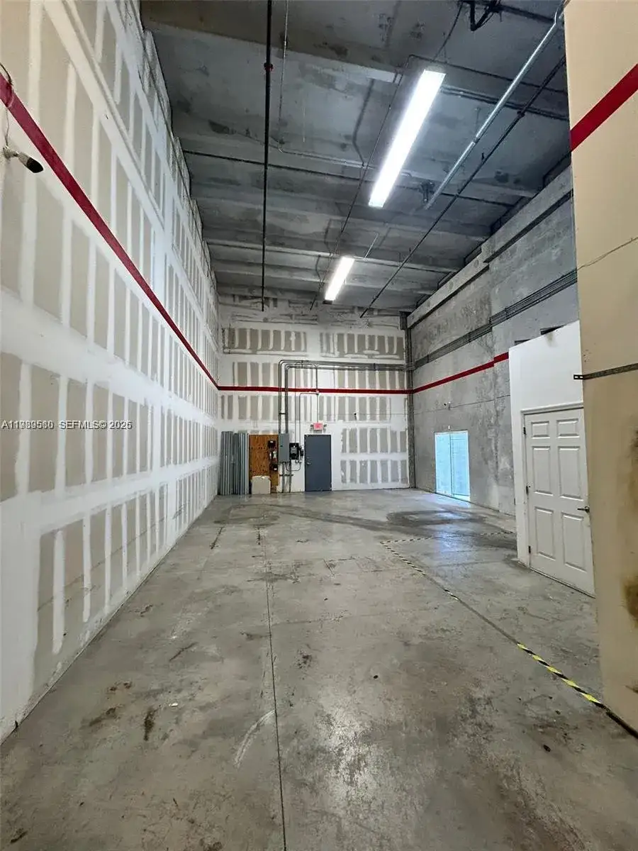 Commercial Sale for sale at 20861 Johnson St # 119, Pembroke Pines FL 33029