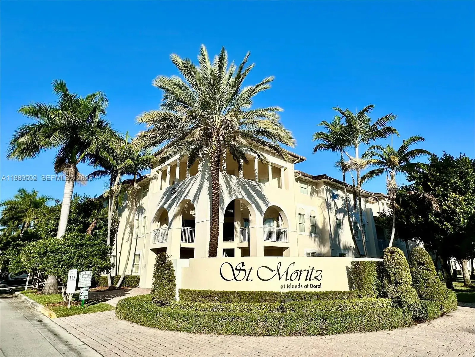 3 bedroom 2 bath Residential for sale at 11403 NW 89th St # 219, Doral FL 33178