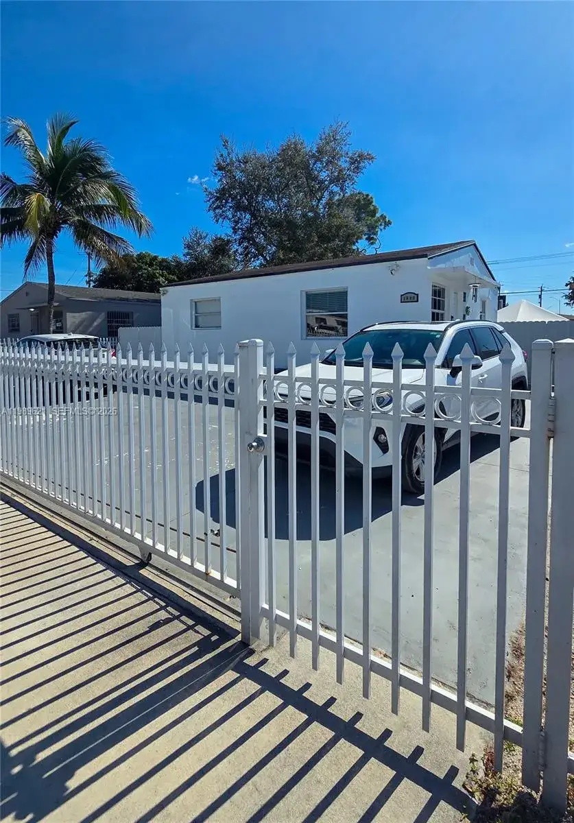 2 bedroom 1 bath Residential for sale at 1236 Rutland St, Opa-Locka FL 33054
