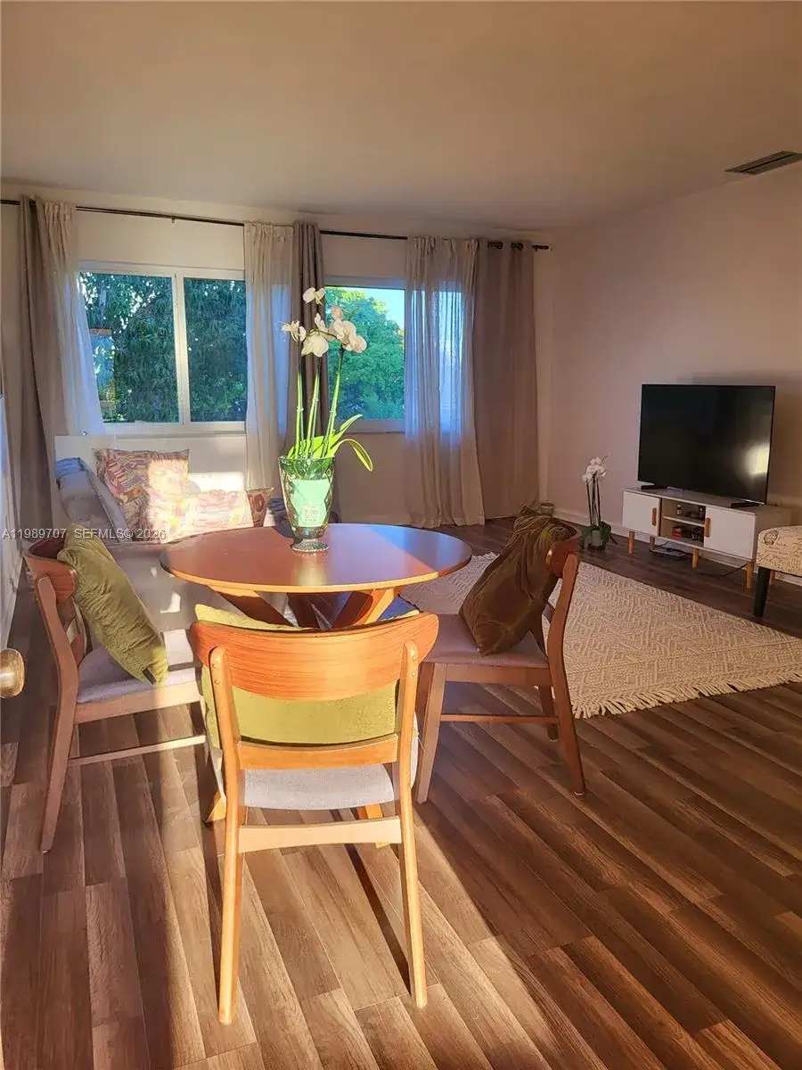 1 bedroom 1 bath Residential for sale at 1020 94th St # 302, Bay Harbor Islands FL 33154