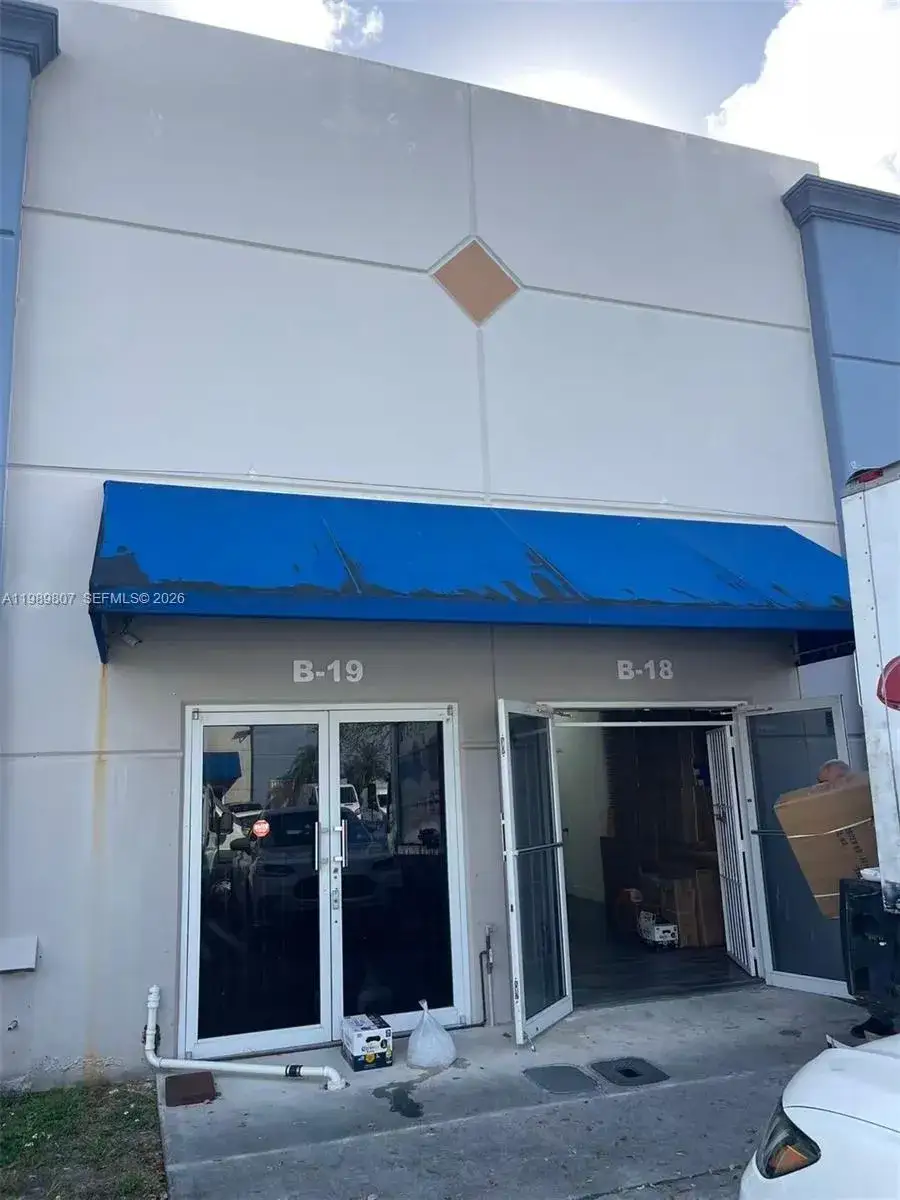 Commercial Sale for sale at 4960 NW 165th St # B19, Miami Gardens FL 33014