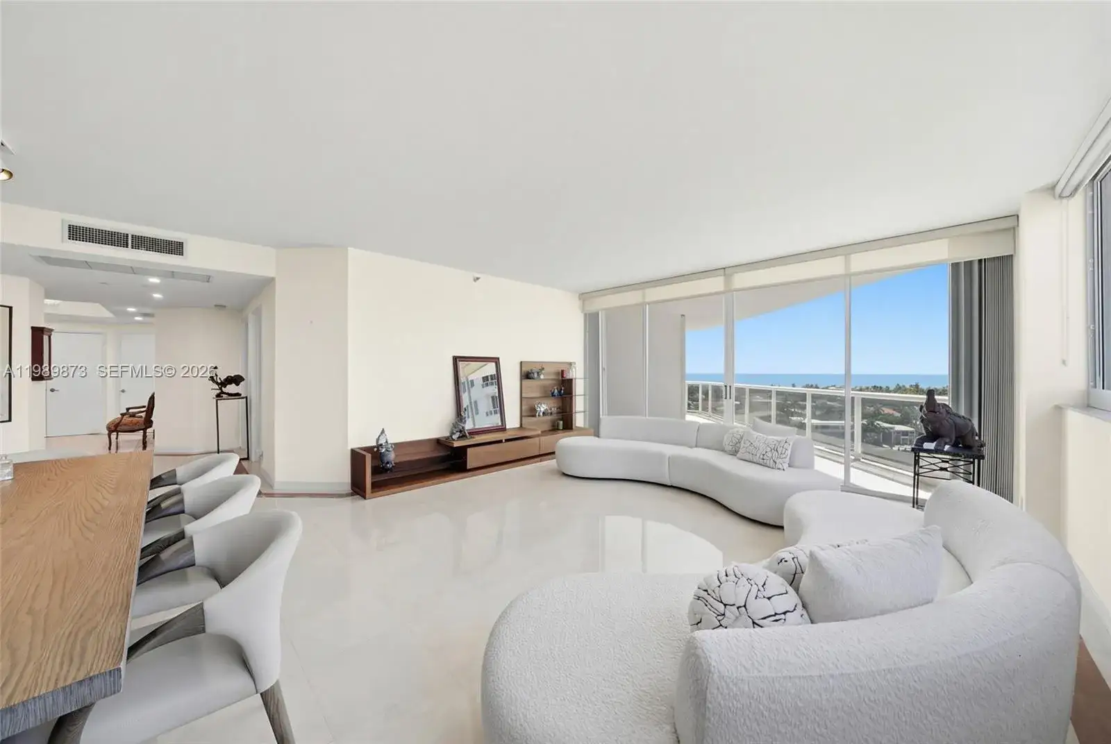 3 bedroom 3 bath Residential for sale at 3801 NE 207th St # 1203, Aventura FL 33180