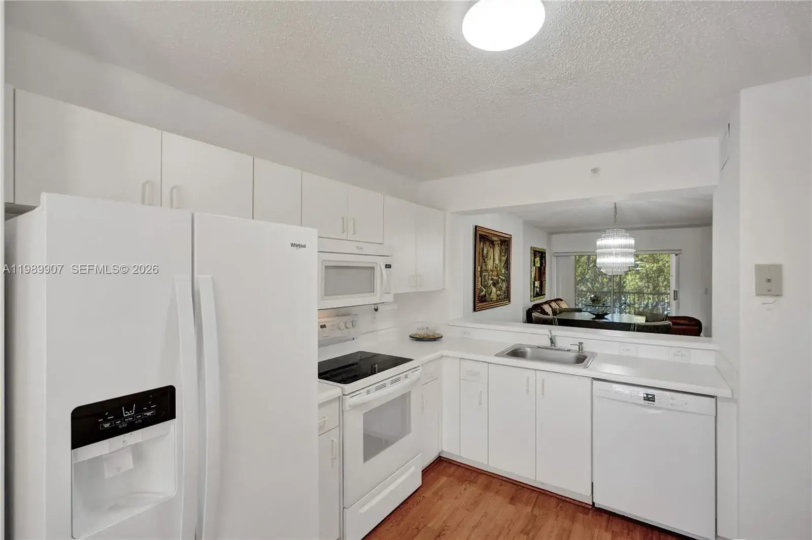 2 bedroom 1 bath Residential for sale at 9511 Weldon Cir # G306, Tamarac FL 33321