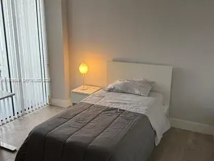 3 bedroom 2 bath Residential Lease for rent at 3300 NE 191st St # 1706, Aventura FL 33180