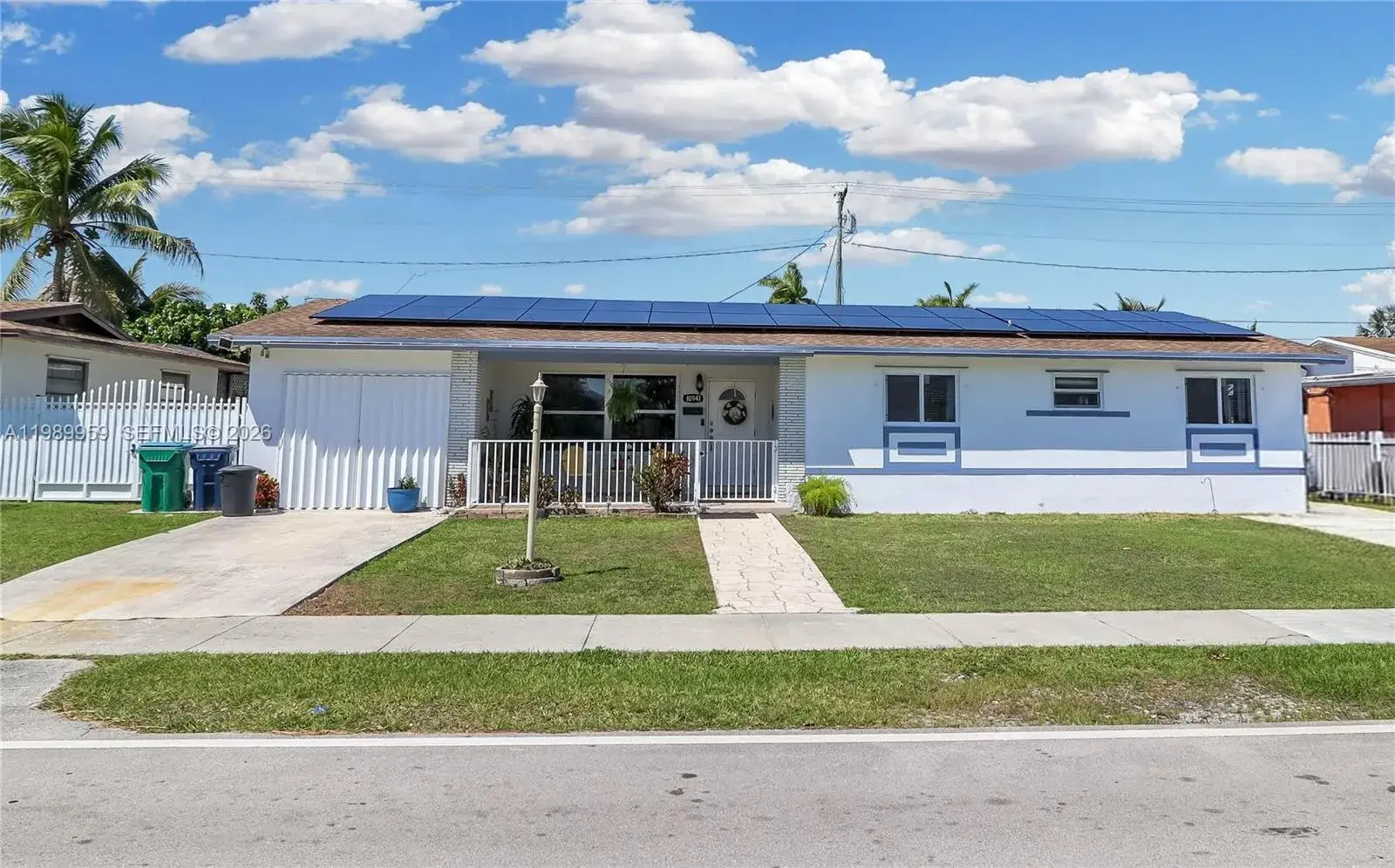 3 bedroom 2 bath Residential for sale at 10941 SW 180th St, Miami FL 33157