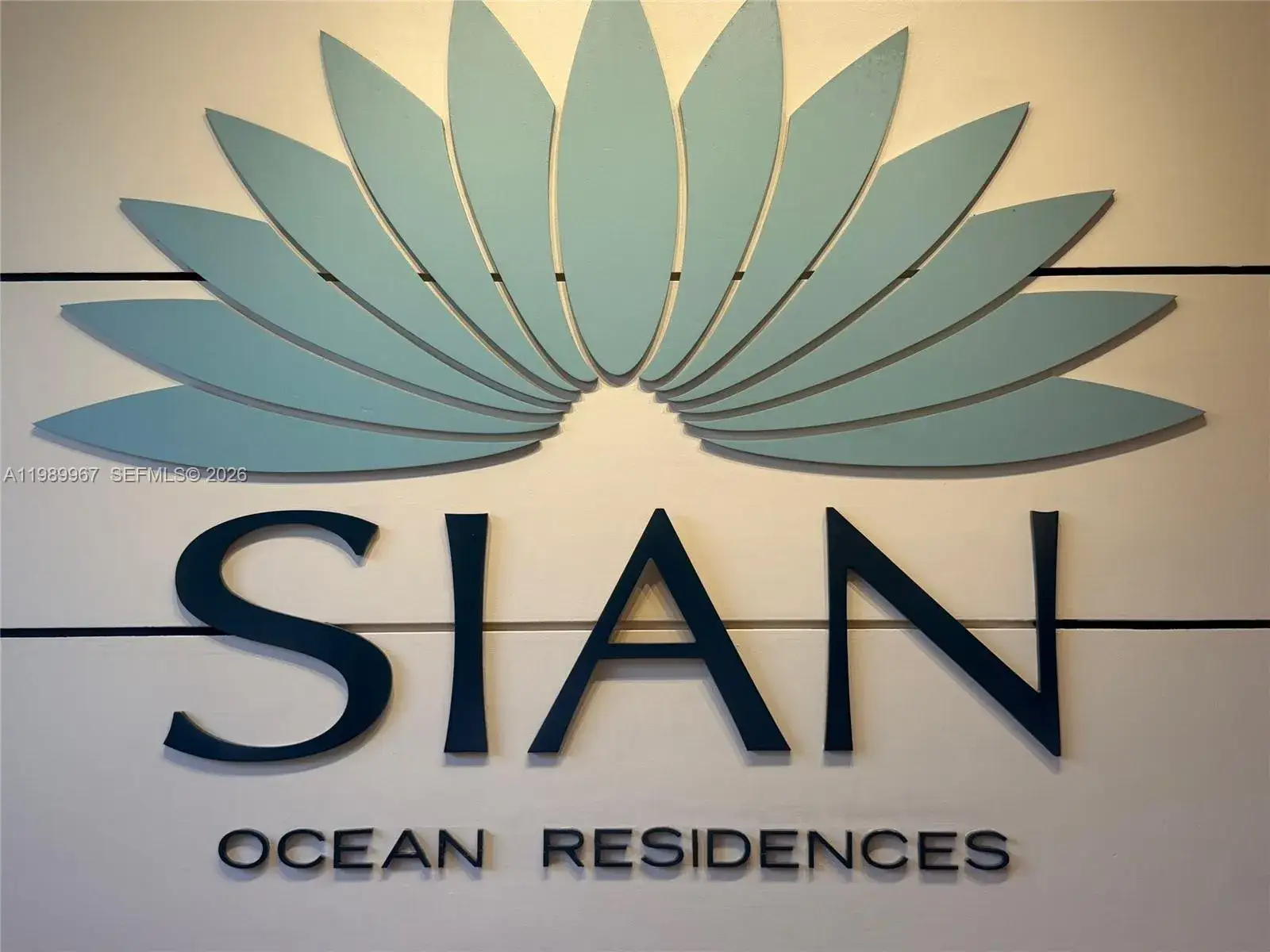 1 bedroom 1 bath Residential Lease for rent at 4001 S Ocean Dr # 8H, Hollywood FL 33019