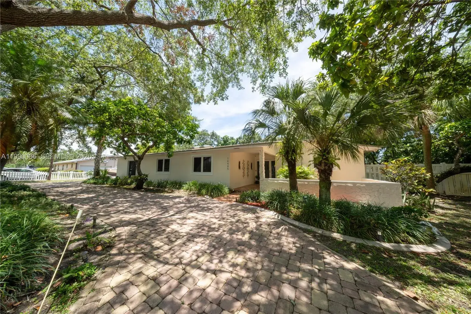4 bedroom 2 bath Residential for sale at 16445 SW 80th Ave, Palmetto Bay FL 33157
