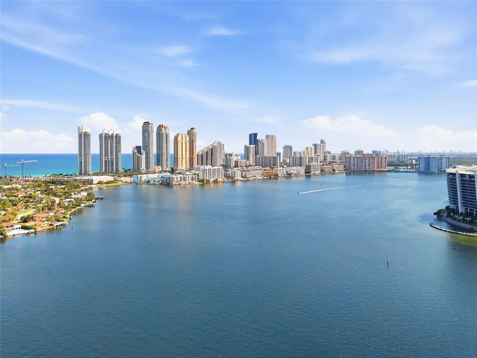 2 bedroom 2 bath Residential for sale at 3530 Mystic Pointe Dr # 1714, Aventura FL 33180