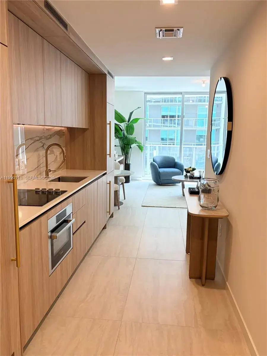1 bath Residential for sale at 77 SE 5th street # 2709, Miami FL 33131