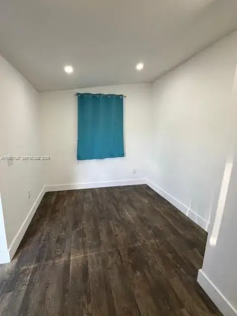 1 bedroom 1 bath Residential Lease for rent at 12270 SW 188th Ter # A, Miami FL 33177