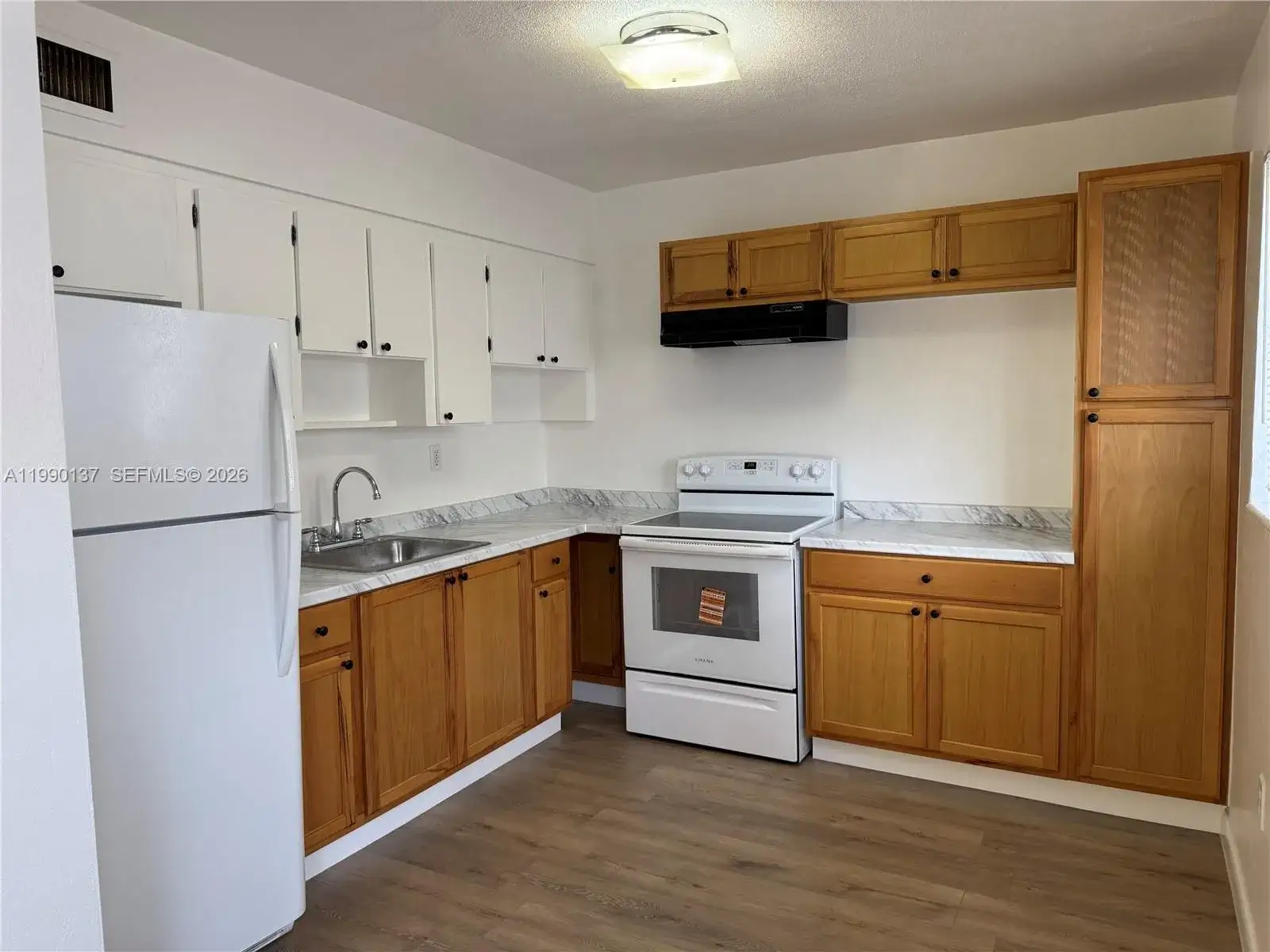 2 bedroom 1 bath Residential Lease for rent at 4080 SW 2nd Ter # 6, Miami FL 33134
