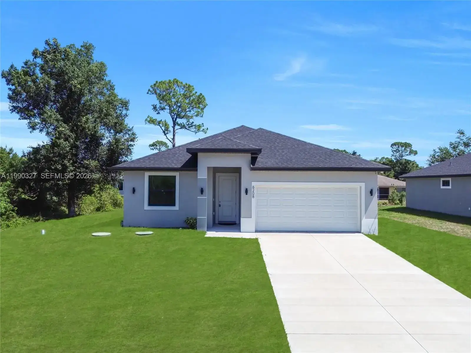 3 bedroom 2 bath Residential for sale at 6208 Forest Court, La Belle FL 33935