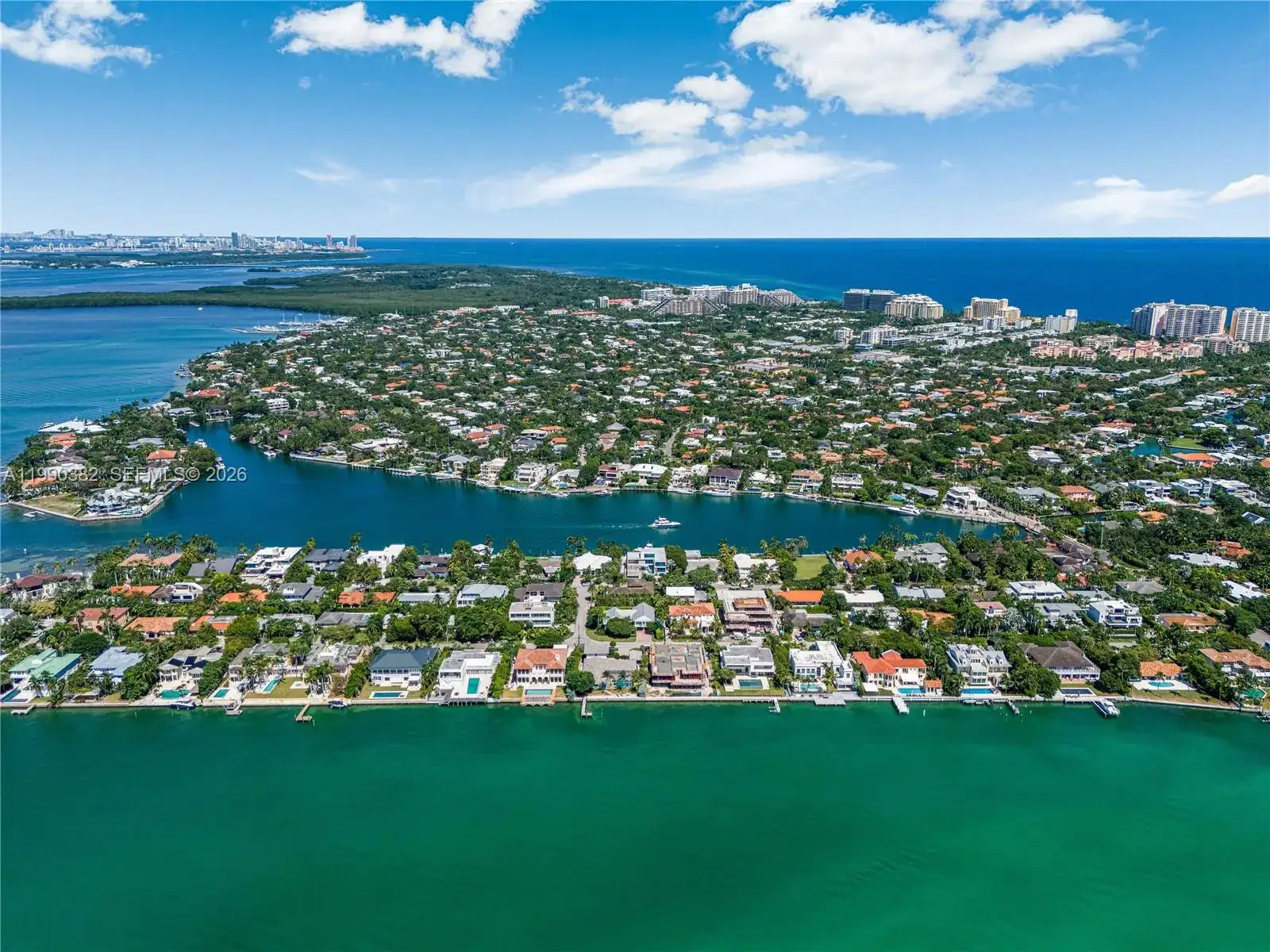 4 bedroom 4 bath Residential for sale at 640 S Mashta Dr, Key Biscayne FL 33149