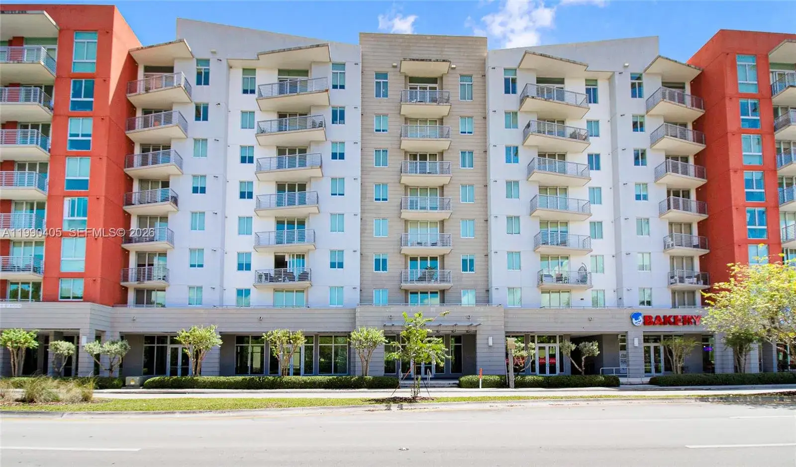 3 bedroom 3 bath Residential for sale at 7661 NW 107th Ave # 501, Doral FL 33178