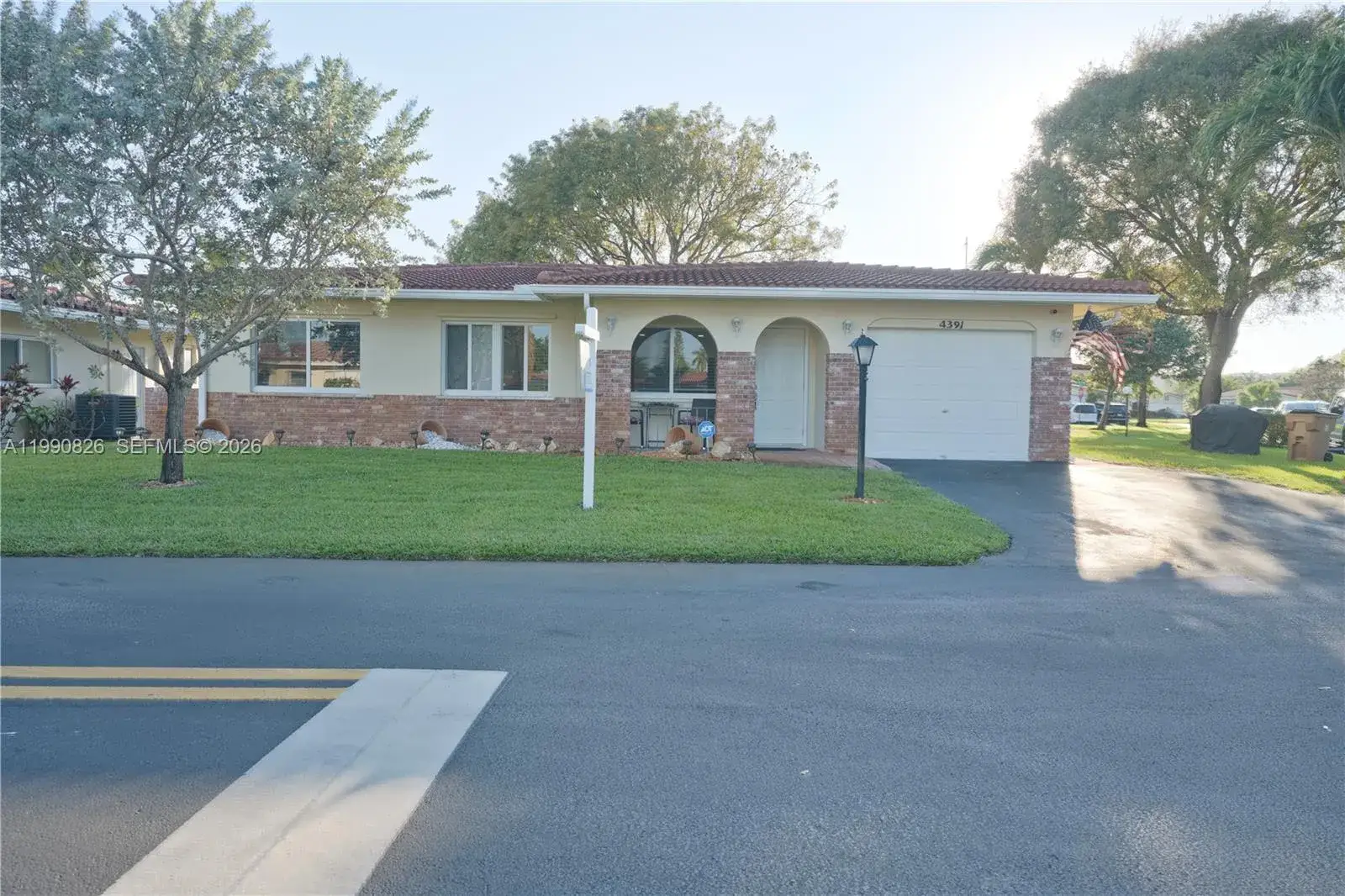 2 bedroom 2 bath Residential for sale at 4391 NW 12th Ter, Deerfield Beach FL 33064