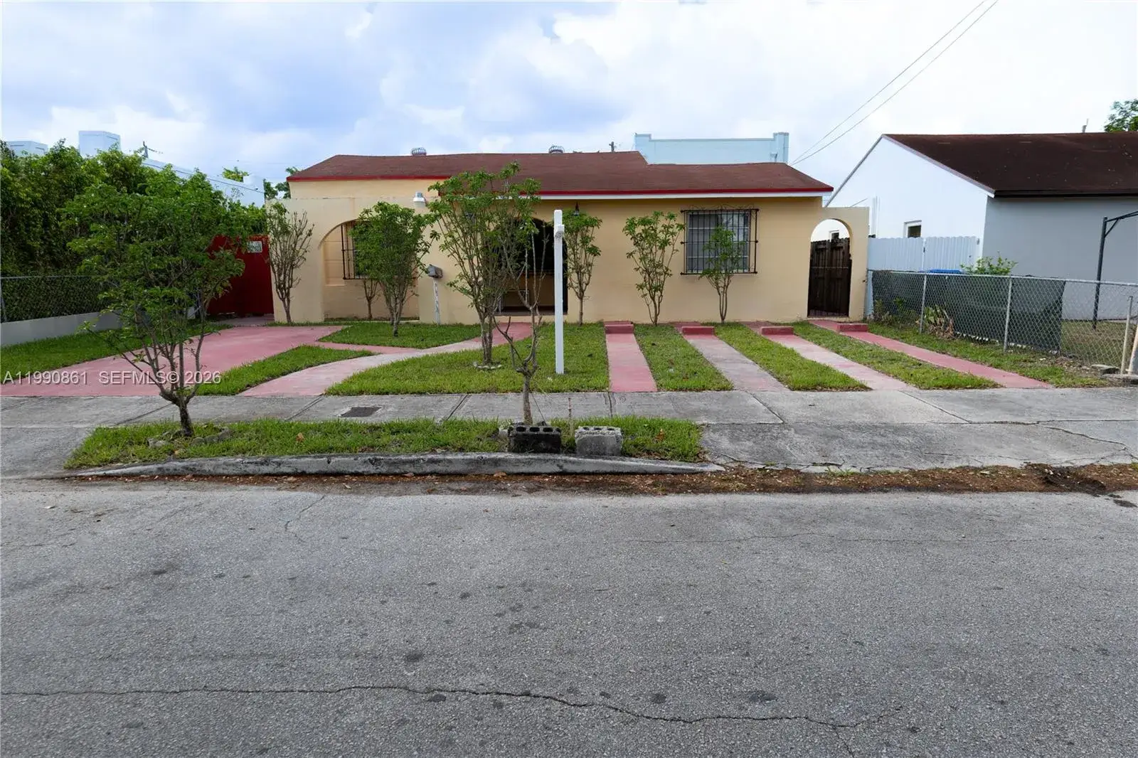 5 bedroom 4 bath Residential for sale at 2323 SW 17th Ter, Miami FL 33145