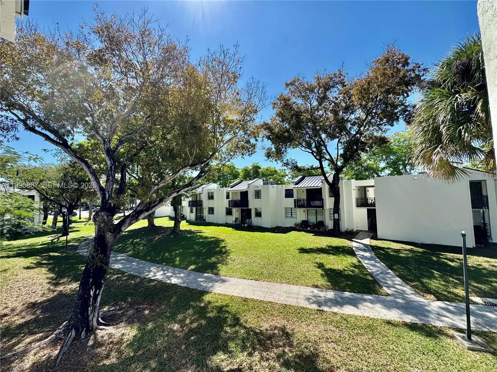 2 bedroom 2 bath Residential Lease for rent at 3610 SW 114th Ave # 202, Miami FL 33165