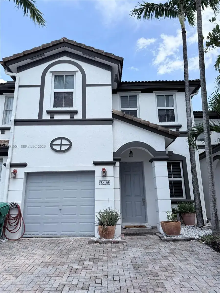 4 bedroom 2 bath Residential for sale at 7809 NW 114th Path, Doral FL 33178