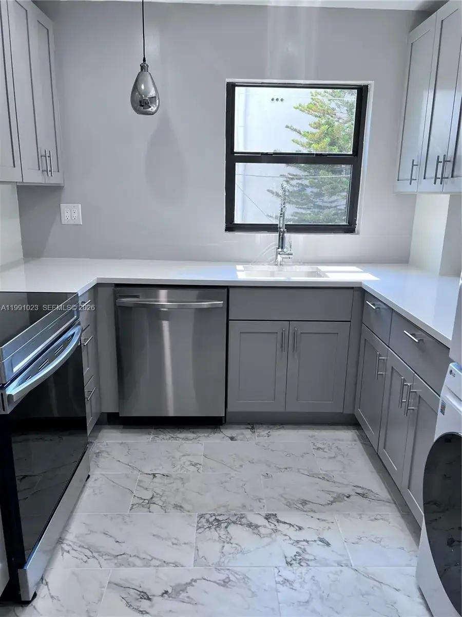 2 bedroom 2 bath Residential for sale at 1617 Jefferson Ave # 204, Miami Beach FL 33139