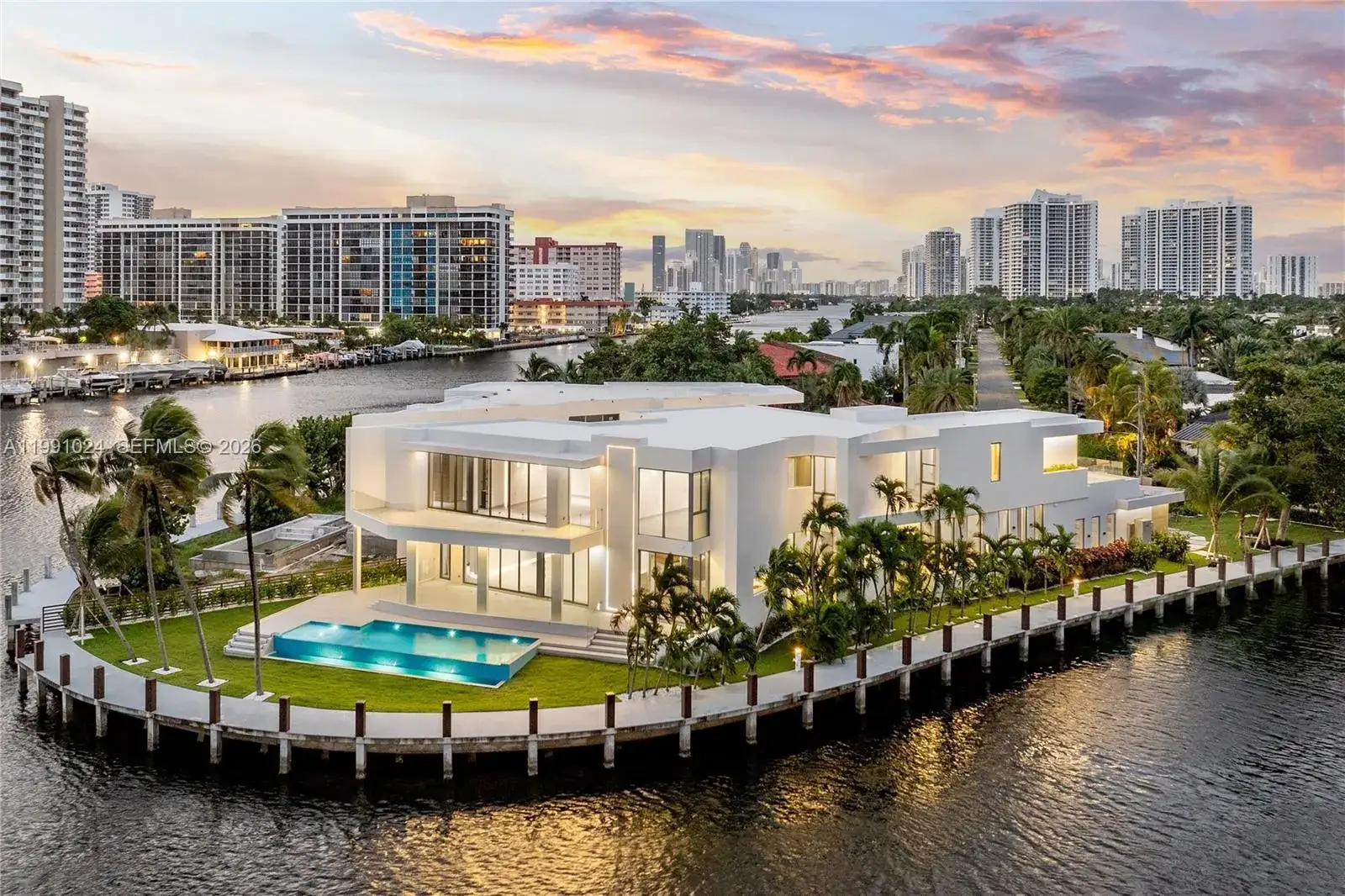 8 bedroom 9 bath Residential Lease for rent at 501 Palm Dr, Hallandale Beach FL 33009