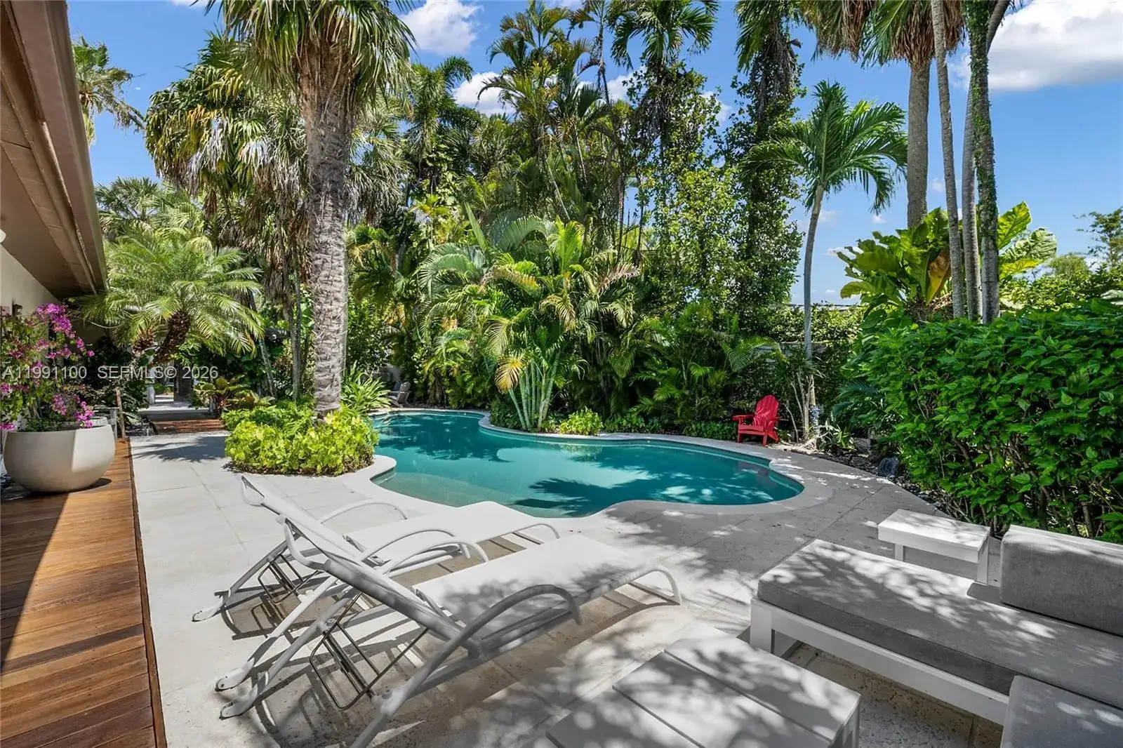 3 bedroom 3 bath Residential for sale at 3620 Battersea Rd, Miami FL 33133