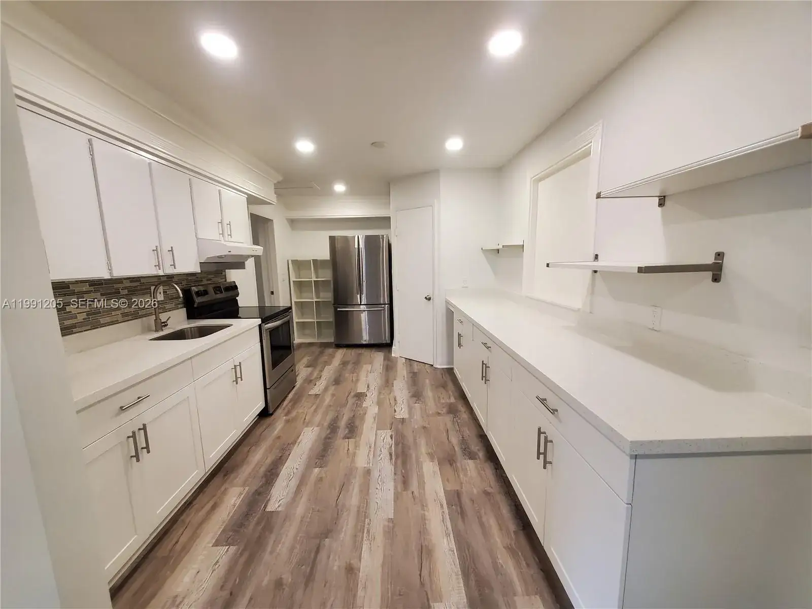 5 bedroom 2 bath Residential Lease for rent at 126 NW 8th Ave, Hallandale Beach FL 33009