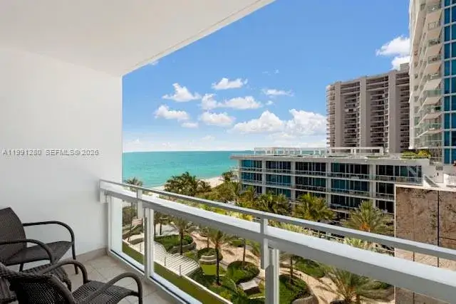 1 bedroom 1 bath Residential for sale at 6801 Collins Ave, Miami Beach FL 33141