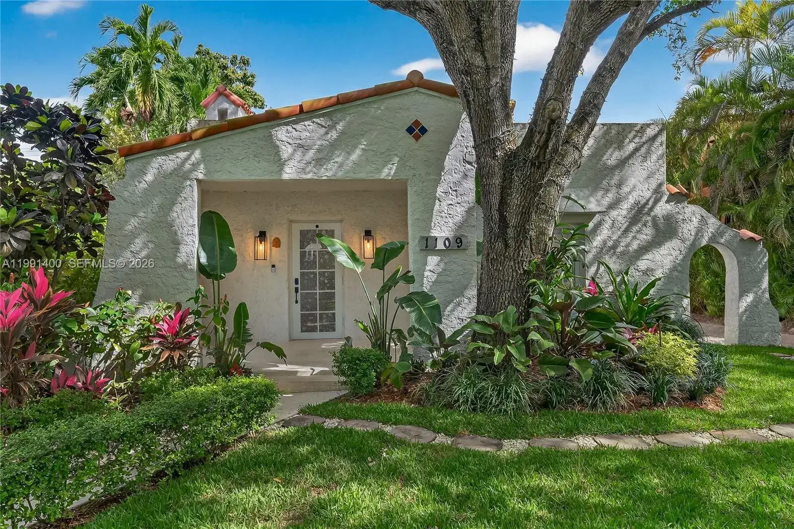 3 bedroom 3 bath Residential for sale at 1109 Almeria Ave, Coral Gables FL 33134