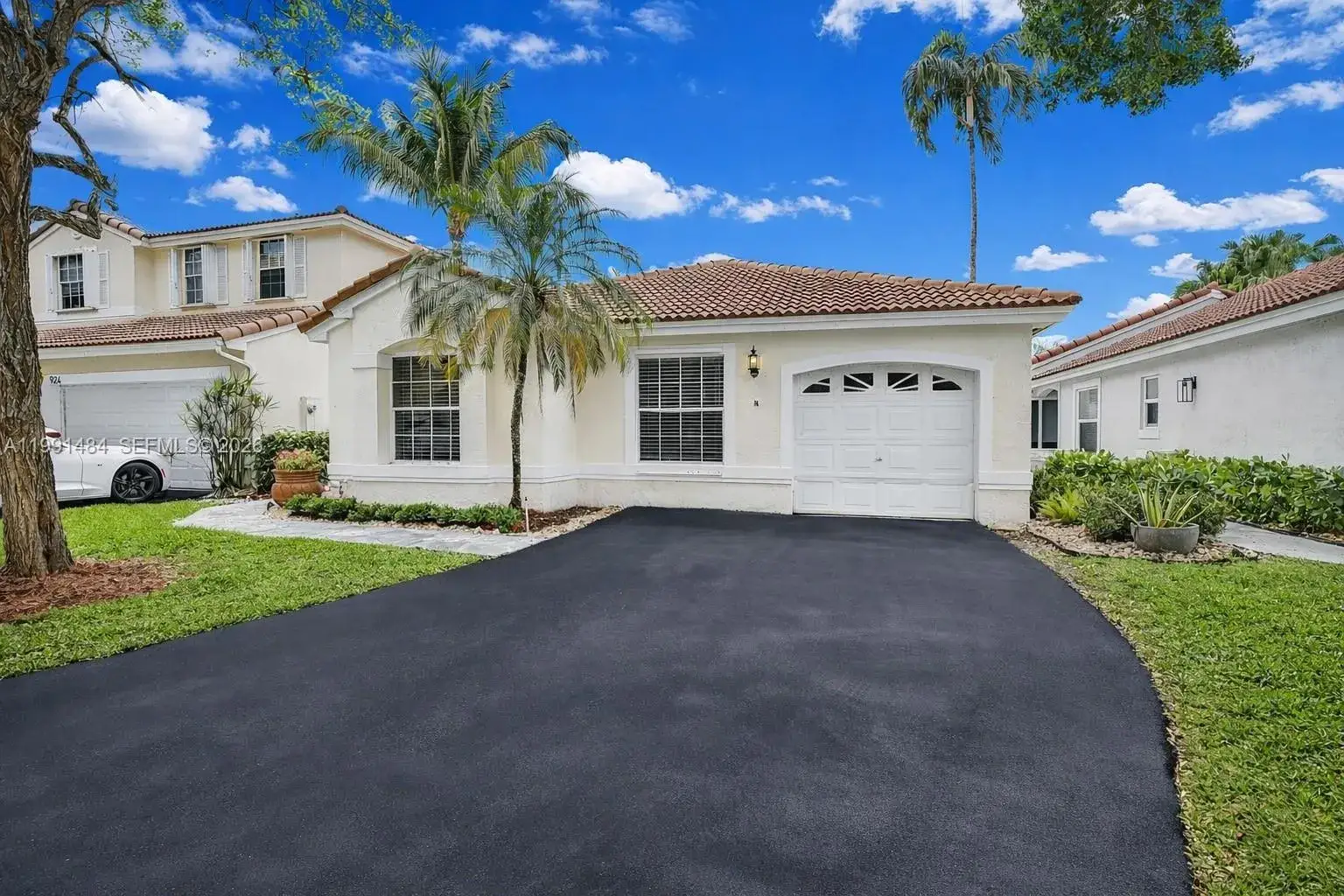 4 bedroom 2 bath Residential for sale at 922 Opal Ter, Weston FL 33326