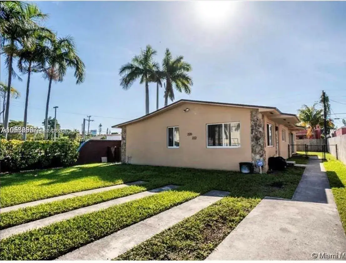 2 bedroom 1 bath Residential Lease for rent at 220 NW 46th St # 220, Miami FL 33127