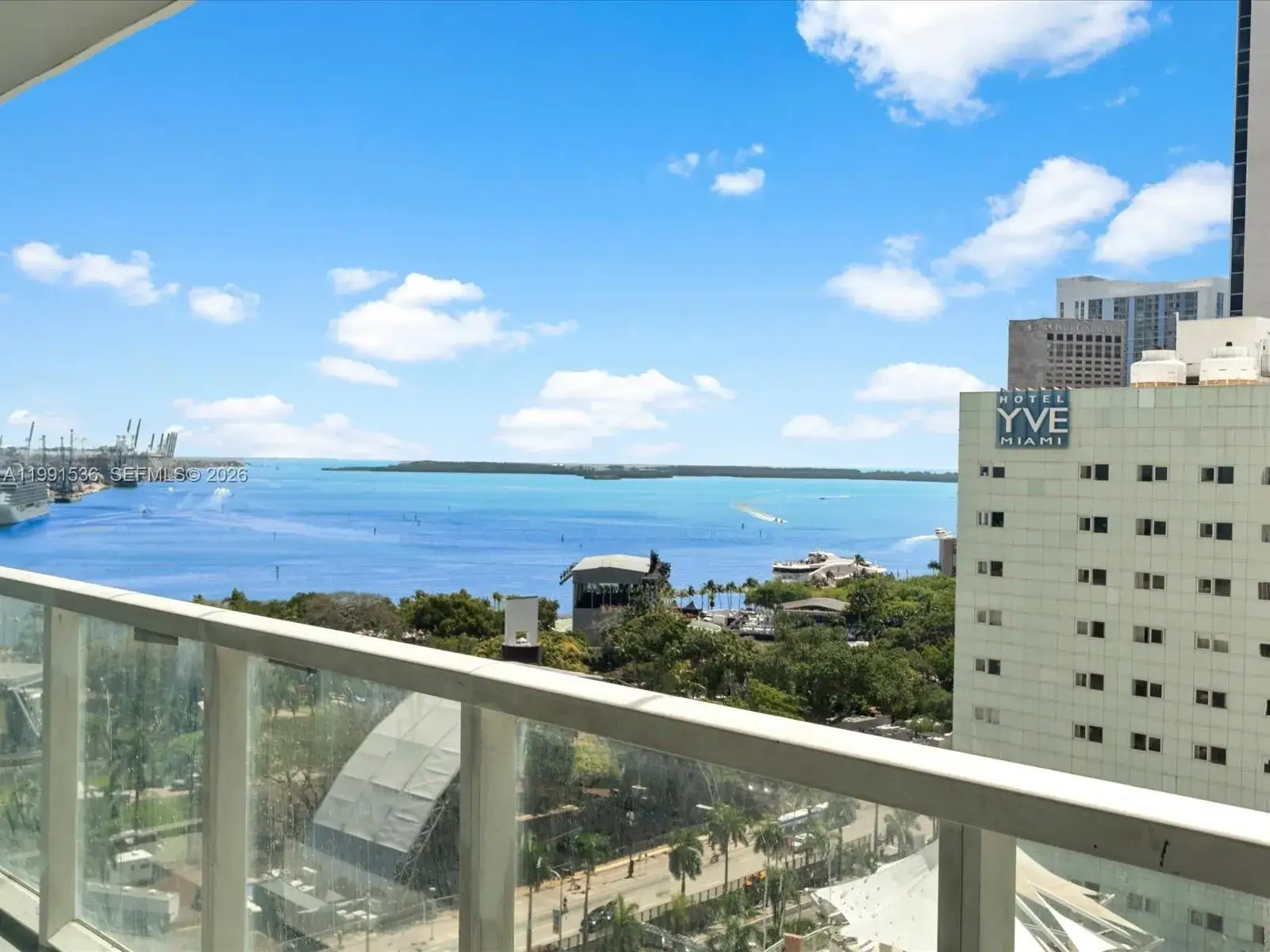1 bedroom 1 bath Residential for sale at 244 Biscayne Blvd # 1605, Miami FL 33132