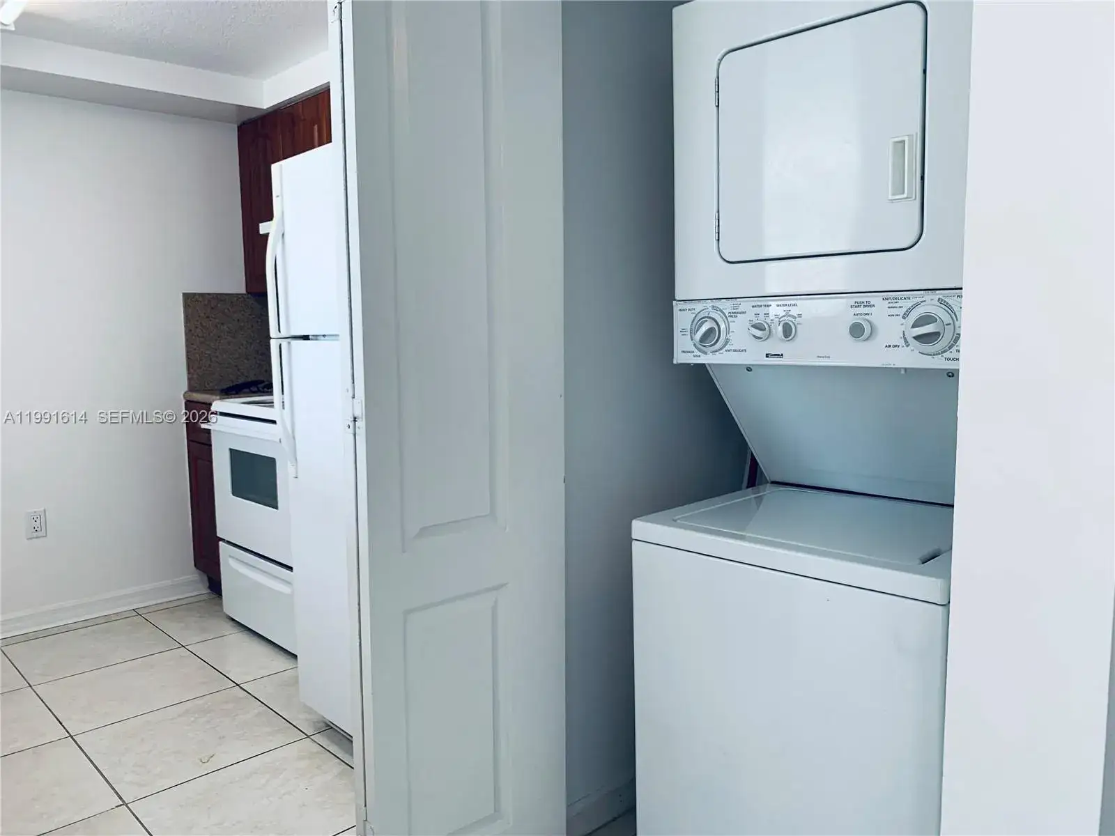 1 bedroom 1 bath Residential Lease for rent at 406 NW 22nd Ave # 702, Miami FL 33125