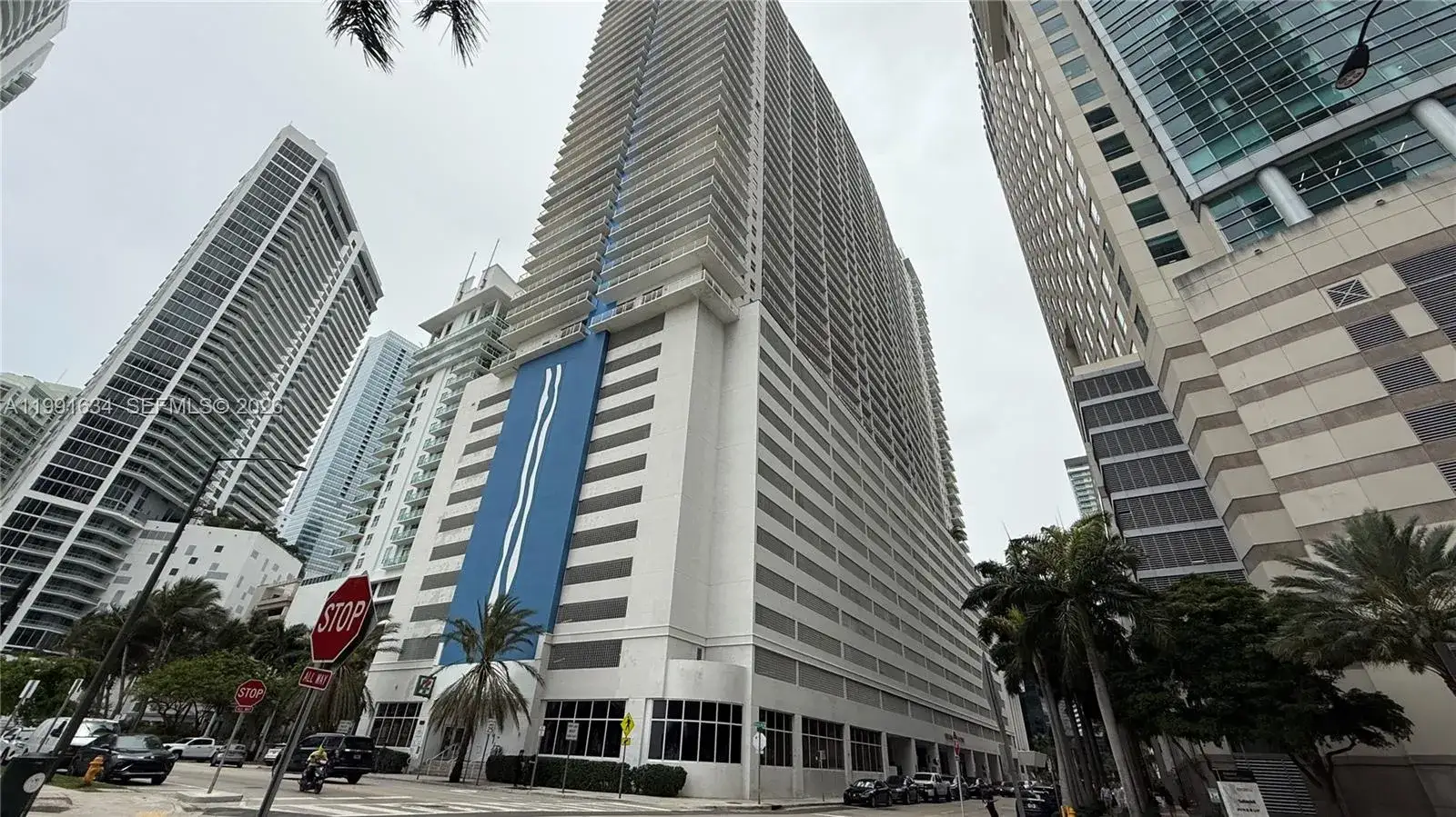 1 bath Residential for sale at 1200 Brickell Bay Dr # 2216, Miami FL 33131