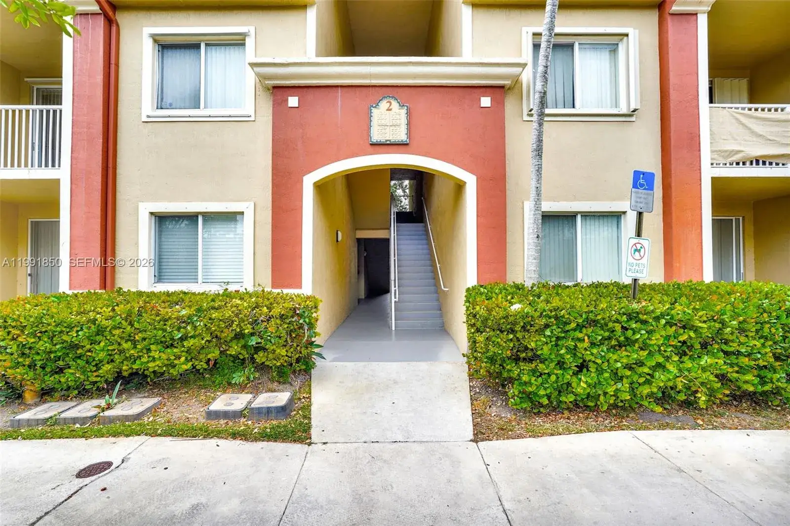 2 bedroom 2 bath Residential Lease for rent at 7085 Nova Dr # 128, Davie FL 33317