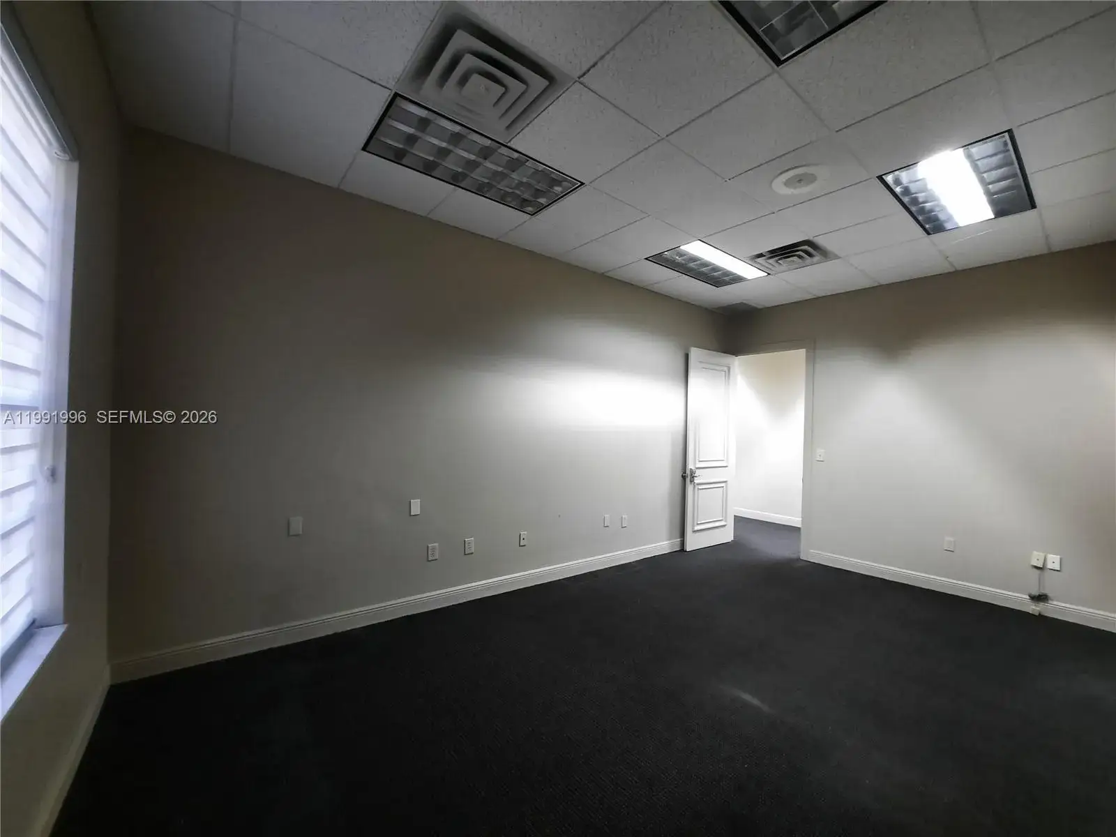 Commercial Sale for sale at 1000 N Hiatus Rd # 101, Pembroke Pines FL 33026