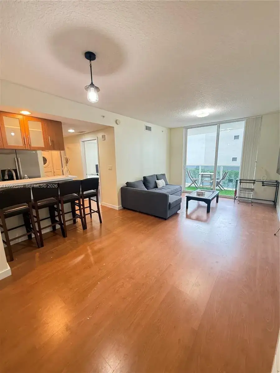 1 bedroom 1 bath Residential Lease for rent at 601 NE 23rd St # 901, Miami FL 33137