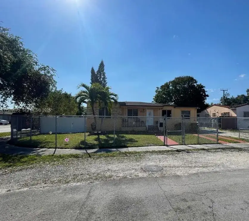 3 bedroom 1 bath Residential for sale at 3700 W 6th Ln, Hialeah FL 33012