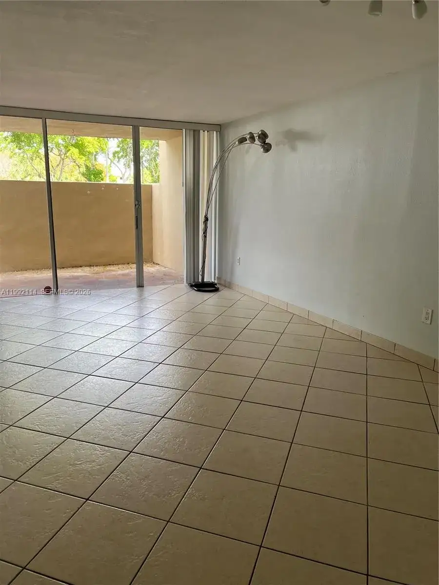 1 bedroom 1 bath Residential Lease for rent at 10845 SW 112th Ave # 107, Miami FL 33176