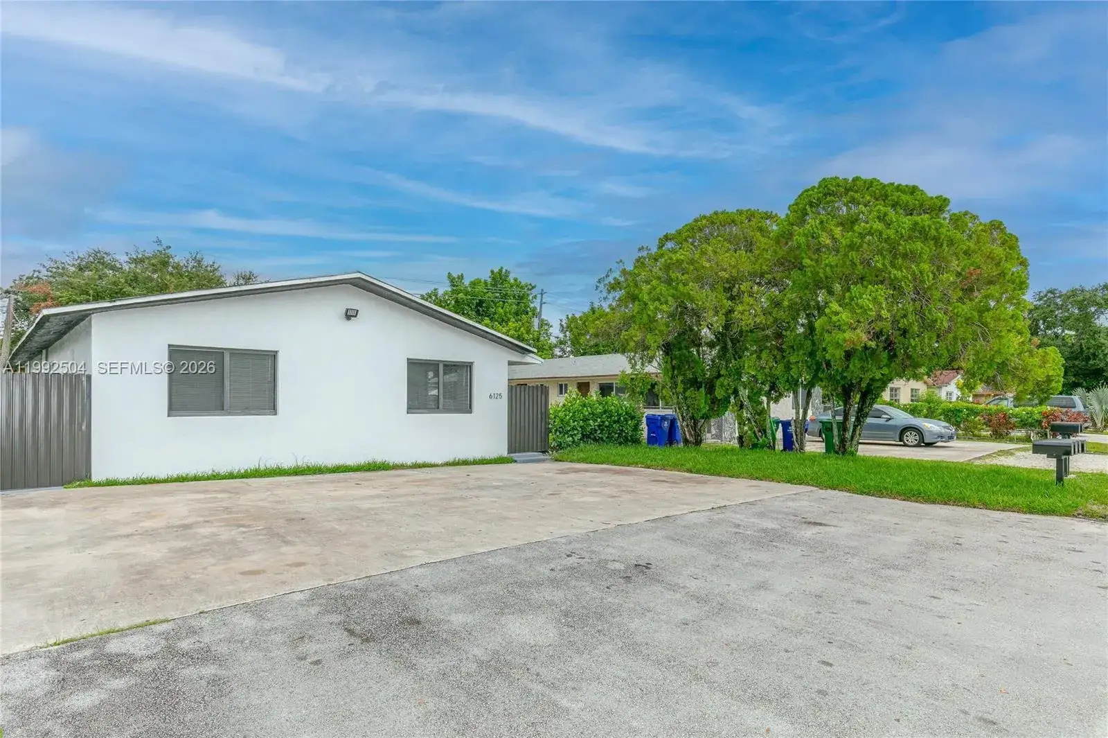 Residential Income for sale at 6125 SW 40th Ct, Miramar FL 33023