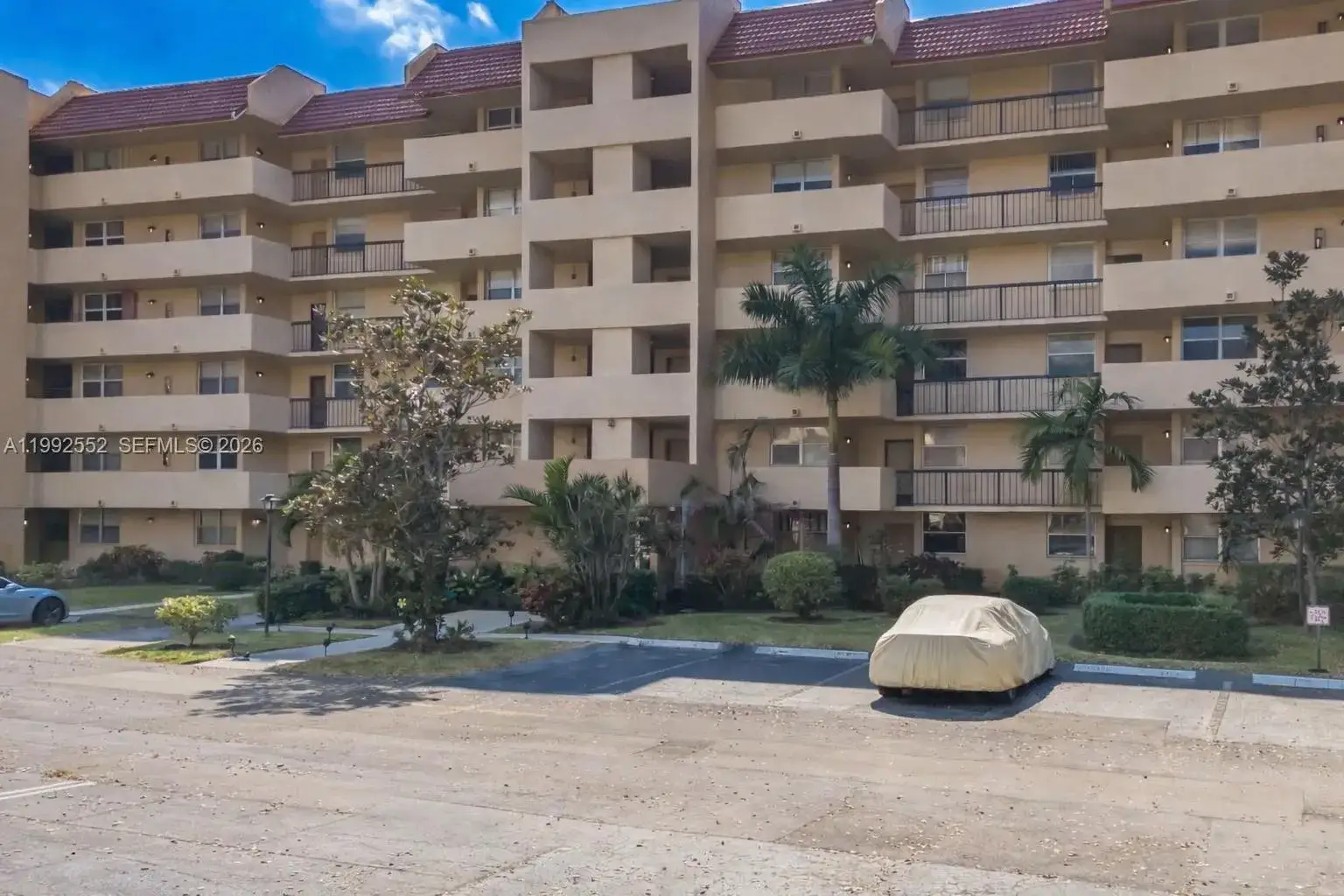 3671 Environ Blvd # 368, Lauderhill FL 33319